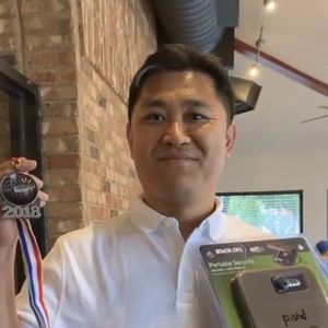 Meet your Posher, Sung